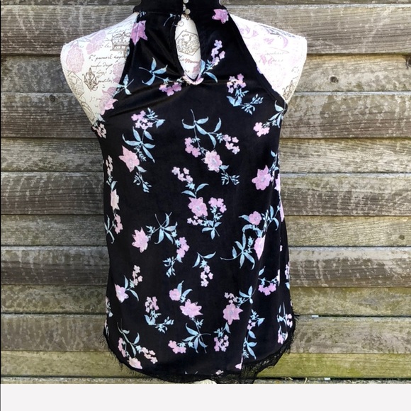 Floral Velvet Choker Tank - Picture 4 of 4